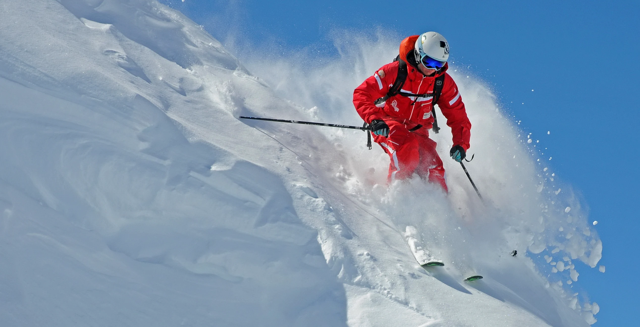 Ein Skifahrer
